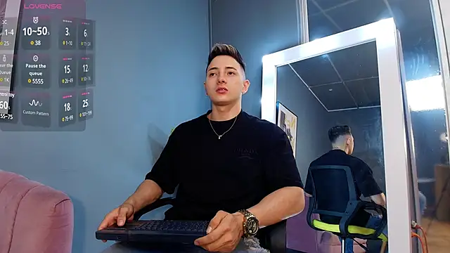 Snapshot of Zack_Miller24 chatting on 02/08/25, 02:38 Zack Miller24 online show from 02/08/25, 02:38