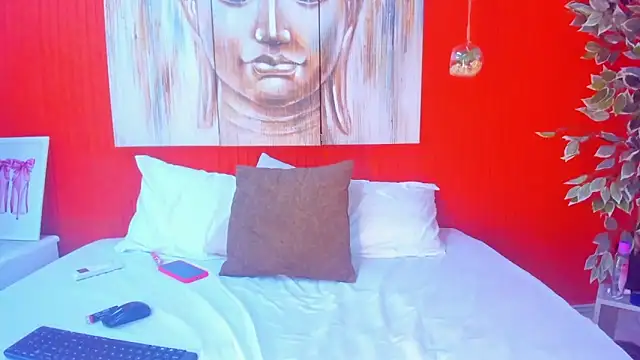 Snapshot of grace_miller03 chatting on 03/13/25, 01:43 grace miller03 online show from 03/13/25, 01:43