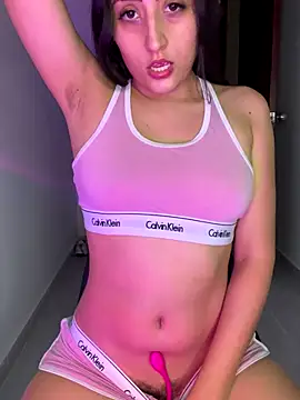 Snapshot of EmySofia chatting on 12/18/25, 07:03 EmySofia online show from 12/18/25, 07:03