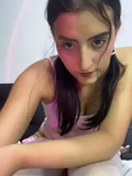 EmySofia online show from 03/10/26, 04:17