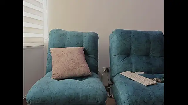 tamy ian online show from 11/28/25, 01:47