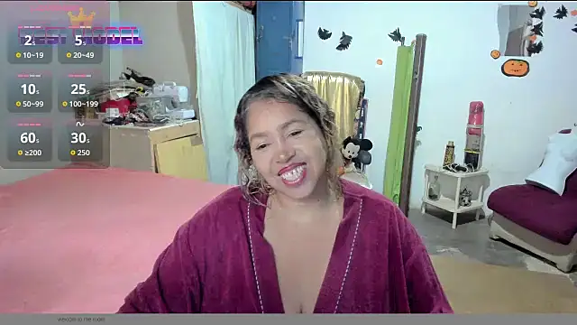 Snapshot of anubys_godes chatting on 11/15/25, 10:45 anubys godes online show from 11/15/25, 10:45