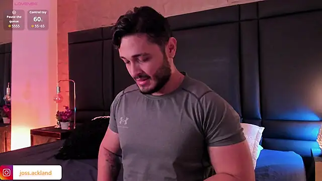 Snapshot of JossAckland chatting on 11/13/25, 08:30 JossAckland online show from 11/13/25, 08:30