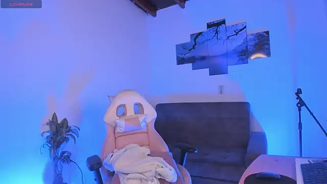 odelei online show from 03/13/25, 07:42