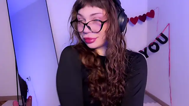 PaulaPratt online show from 02/07/25, 02:50