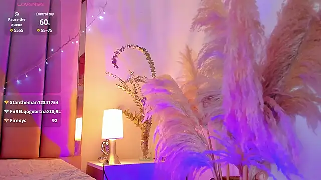 Snapshot of VICTORIA_RASH chatting on 01/15/25, 09:51 VICTORIA RASH online show from 01/15/25, 09:51