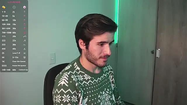 Snapshot of Tony_Wylie chatting on 12/10/24, 06:11 Tony Wylie online show from 12/10/24, 06:11