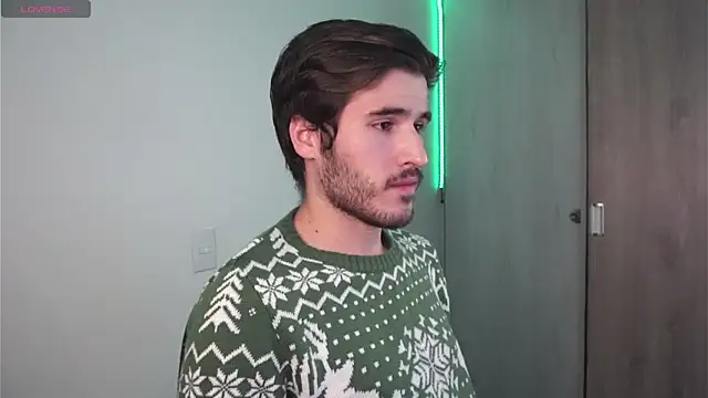 Snapshot of Tony_Wylie chatting on 12/12/24, 03:10 Tony Wylie online show from 12/12/24, 03:10