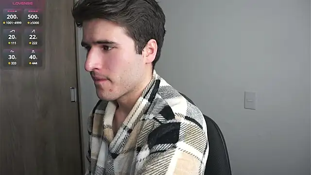 Snapshot of Tony_Wylie chatting on 01/29/25, 02:10 Tony Wylie online show from 01/29/25, 02:10