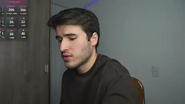 Snapshot of Tony_Wylie chatting on 02/06/25, 04:36 Tony Wylie online show from 02/06/25, 04:36