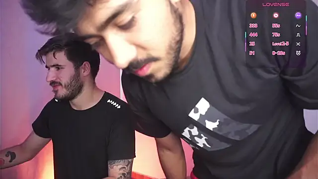 Snapshot of Tony_Wylie chatting on 10/07/25, 08:06 Tony Wylie online show from 10/07/25, 08:06