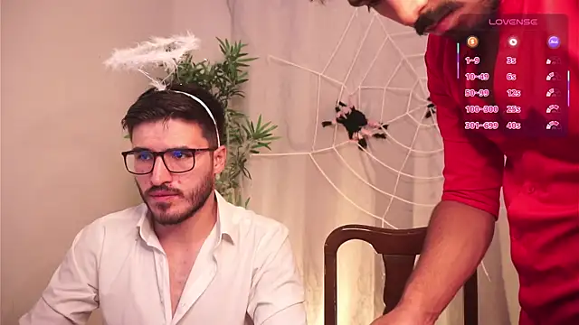 Snapshot of Tony_Wylie chatting on 10/29/25, 10:22 Tony Wylie online show from 10/29/25, 10:22