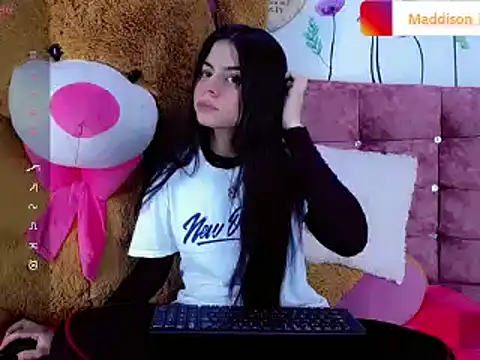 Madisson Ivanova online show from 12/02/24, 03:58