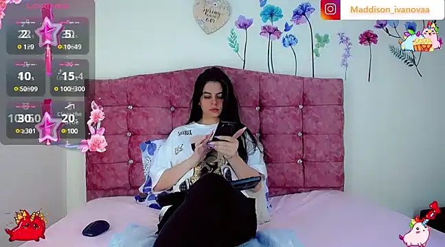 Madisson Ivanova online show from 12/13/24, 10:23