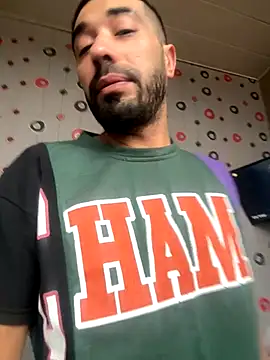 Snapshot of djtimka chatting on 11/04/25, 12:15 djtimka online show from 11/04/25, 12:15