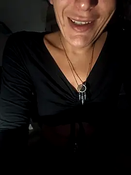 Snapshot of xx_Dreamloveme chatting on 11/23/25, 01:16 xx Dreamloveme online show from 11/23/25, 01:16