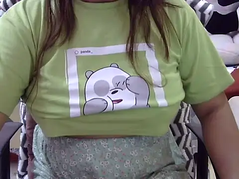 Snapshot of Bold_Pooja chatting on 04/06/26, 08:26 Bold Pooja online show from 04/06/26, 08:26