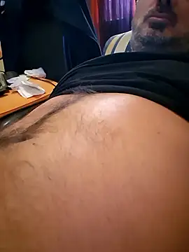 Snapshot of 1talianBeutifulCock chatting on 01/12/26, 12:43 1talianBeutifulCock online show from 01/12/26, 12:43