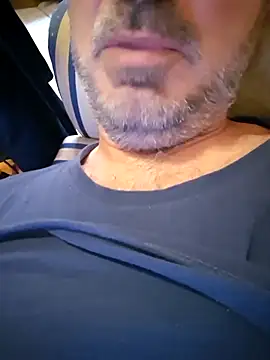 Snapshot of 1talianBeutifulCock chatting on 02/10/26, 10:41 1talianBeutifulCock online show from 02/10/26, 10:41