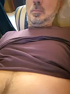 Snapshot of 1talianBeutifulCock chatting on 02/26/26, 01:43 1talianBeutifulCock online show from 02/26/26, 01:43