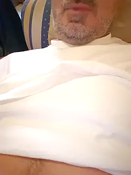 Snapshot of 1talianBeutifulCock chatting on 03/04/26, 01:17 1talianBeutifulCock online show from 03/04/26, 01:17