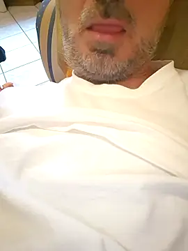 Snapshot of 1talianBeutifulCock chatting on 03/23/26, 07:23 1talianBeutifulCock online show from 03/23/26, 07:23