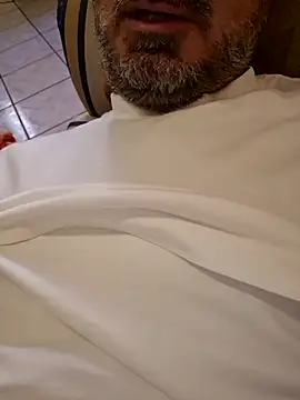 Snapshot of 1talianBeutifulCock chatting on 03/27/26, 01:11 1talianBeutifulCock online show from 03/27/26, 01:11