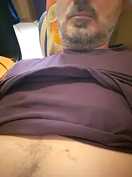 Snapshot of 1talianBeutifulCock chatting on 04/12/26, 10:31 1talianBeutifulCock online show from 04/12/26, 10:31