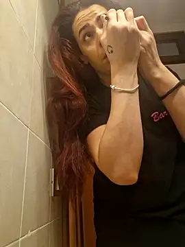 perla97 online show from 02/11/25, 08:20