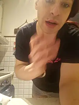 perla97 online show from 02/22/25, 08:42