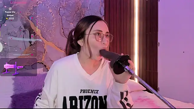 centaurigirl online show from 12/05/25, 04:54