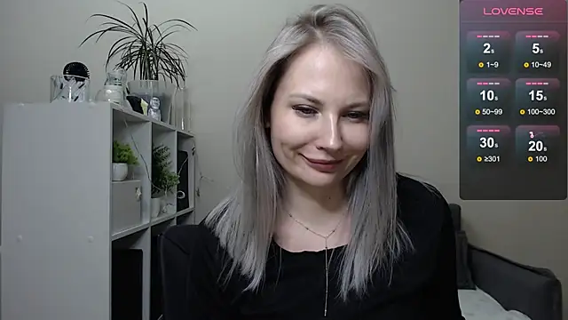 Sunny bunny6 online show from 12/16/24, 01:00