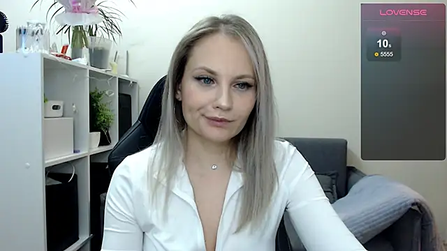 Sunny bunny6 online show from 03/09/25, 11:03