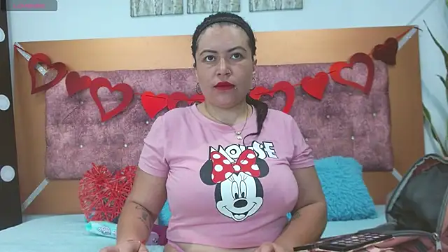 Snapshot of vennuss_89 chatting on 02/18/25, 11:11 vennuss 89 online show from 02/18/25, 11:11