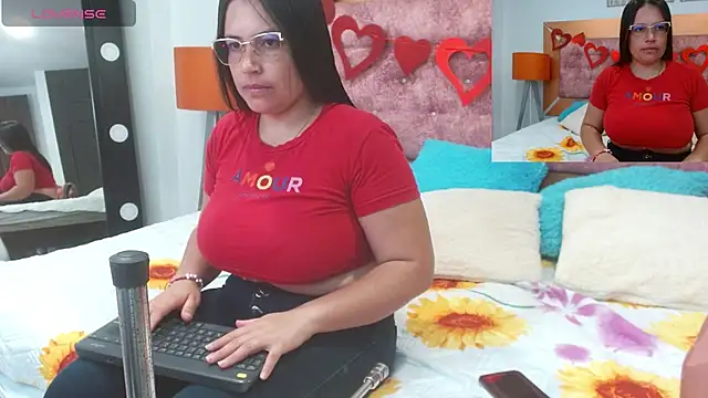 Snapshot of vennuss_89 chatting on 03/04/25, 10:46 vennuss 89 online show from 03/04/25, 10:46