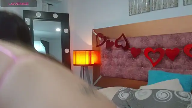 Snapshot of vennuss_89 chatting on 03/10/25, 11:21 vennuss 89 online show from 03/10/25, 11:21