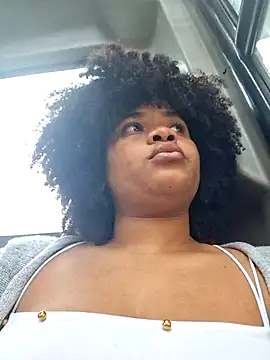 DANIELA MICHEL online show from 02/14/25, 10:47