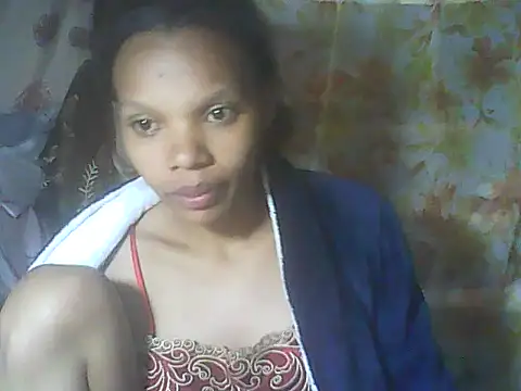 Snapshot of Antsoalie chatting on 12/16/25, 09:03 Antsoalie online show from 12/16/25, 09:03