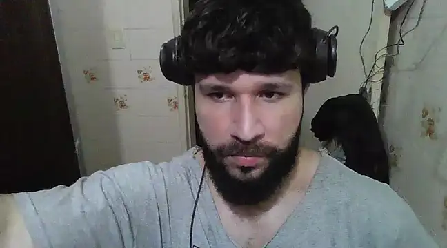 Snapshot of Cauan-t chatting on 01/03/25, 11:55 Cauan-t online show from 01/03/25, 11:55