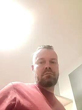 Snapshot of mikaaaaase chatting on 04/10/26, 11:42 mikaaaaase online show from 04/10/26, 11:42