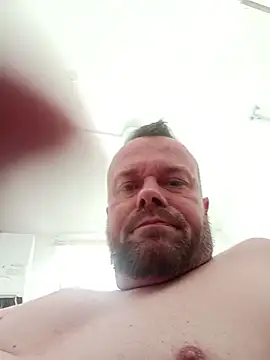 Snapshot of mikaaaaase chatting on 04/11/26, 09:46 mikaaaaase online show from 04/11/26, 09:46