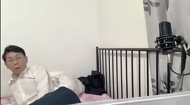 TGH521 online show from 01/10/25, 01:52