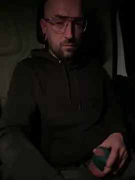 Snapshot of _Haptic_ chatting on 12/06/24, 06:37 Haptic online show from 12/06/24, 06:37