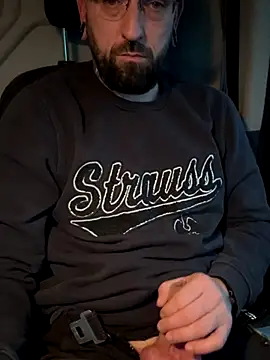 Snapshot of _Haptic_ chatting on 12/05/25, 06:44 Haptic online show from 12/05/25, 06:44