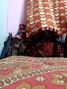 BERRY 00 online show from 04/03/26, 10:02