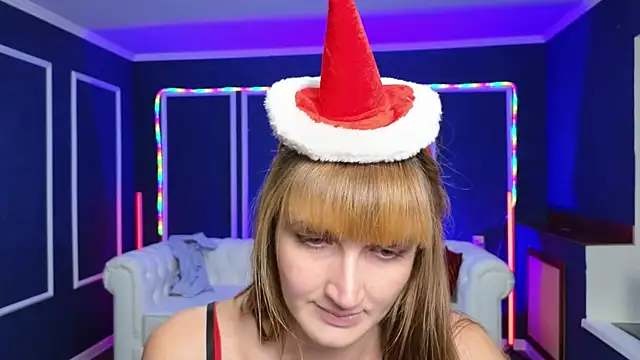 Snapshot of Nika_Kitten chatting on 12/30/24, 06:20 Nika Kitten online show from 12/30/24, 06:20