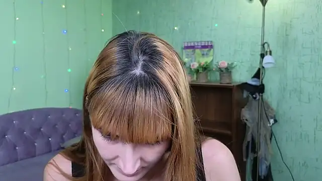 Snapshot of Nika_Kitten chatting on 01/09/25, 03:55 Nika Kitten online show from 01/09/25, 03:55