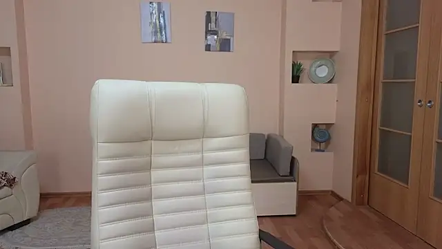 Snapshot of Nika_Kitten chatting on 02/11/25, 02:24 Nika Kitten online show from 02/11/25, 02:24