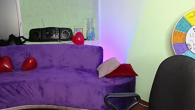 Snapshot of Nika_Kitten chatting on 02/12/25, 03:38 Nika Kitten online show from 02/12/25, 03:38