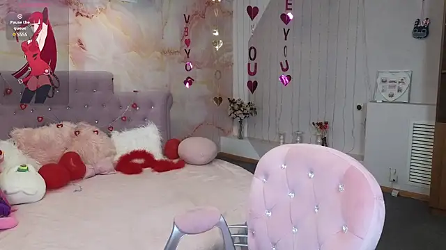 Snapshot of Nika_Kitten chatting on 02/16/25, 05:04 Nika Kitten online show from 02/16/25, 05:04